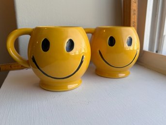 VINTAGE  Set Of 2 Smiley Face Mugs!