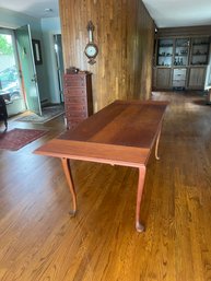 ARTISAN CRAFTED QUEEN ANNE STYLE CHERRY WOOD TABLE