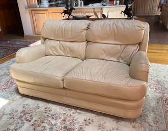 CLASSIC LEATHER INC. LOVESEAT