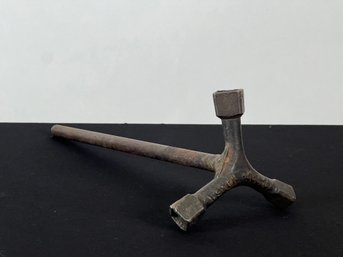 UNUSUAL I. SACK BOSTON CAST IRON BED WRENCH