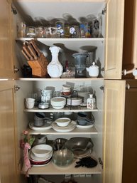 GENEROUS LOT Of KITCHEN ITEMS