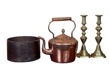 ANTIQUE COPPER KETTLE, PR BRASS CANDLESTICKS