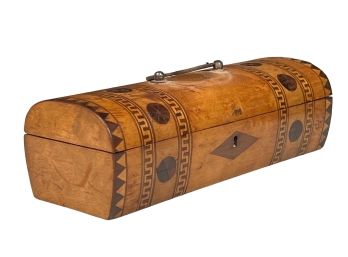 FINELY INLAID (19th/20th c) PEN BOX