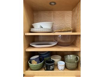 GENEROUS LOT of NICE QUALITY KITCHEN WARES