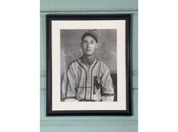 TED WILLIAMS 'THE KID' SIGNED PHOTOGRAPH