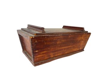 ANTIQUE WOODEN BREAD BOX