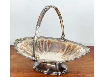 SHEFFIELD SWING HANDLE CAKE BASKET by DIXON