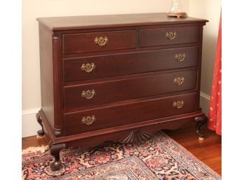 MAHOGANY ASSOCIATES QUEEN ANNE STYLE DRESSER