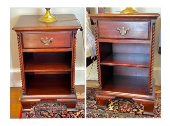 PAIR OF MAHOGANY NIGHT STANDS