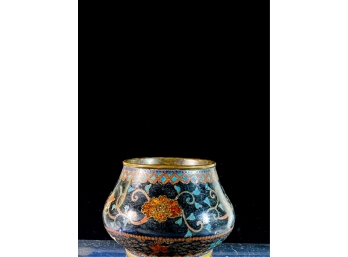 BULBOUS FORM CLOISONNE FOOTED POT