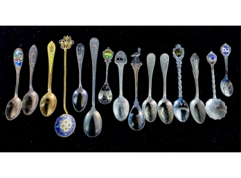 (15) MOSTLY SOUVENIR SPOONS