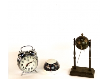 GROUP OF (3) DESKTOP CLOCKS