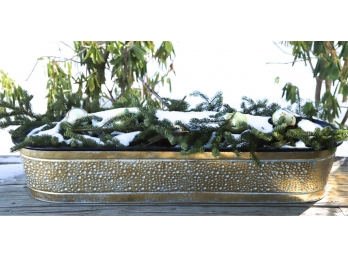 DECORATIVE LIGHT WEIGHT PLANTER