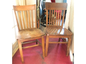 (2) VINTAGE OAK SIDE CHAIRS