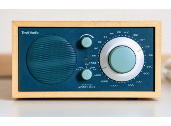 HENRY KLOSS TIVOLI AUDIO MODEL ONE RADIO