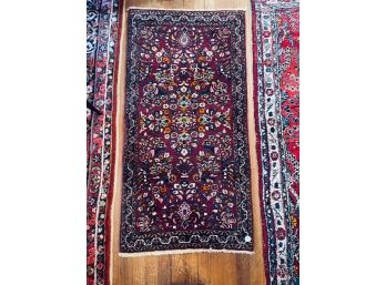 SMALL SAROUK DESIGN ORIENTAL MAT