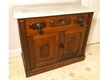 VICTORIAN MARBLE TOP OAK COMMODE