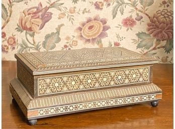 HUMIDOR/MUSIC BOX w MOTHER OF PEARL & BONE INLAY