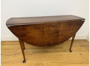 (18th c) PERIOD QUEEN ANNE DROP LEAF TABLE