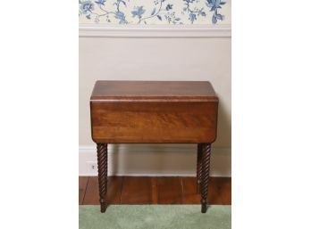 SHERATON STYLE MAHOGANY DROP LEAF TABLE