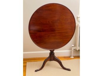 GEORGIAN STYLE MAHOGANY TILTTOP w BALL & CLAW FEET