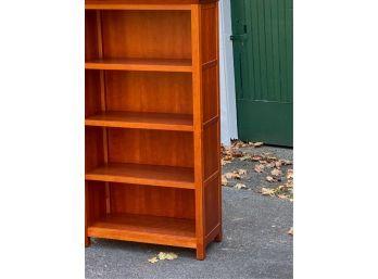 (4) SHELF DECORATIVE BOOKCASE