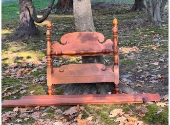 VINTAGE MAPLE TWIN BED w ACORN FINIALS