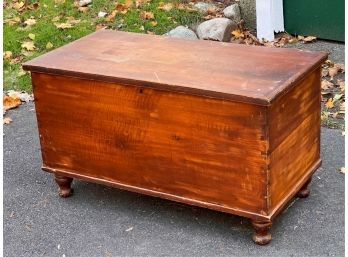 (19th C) SIX BOARD BLANKET CHEST ON TURNED FEET