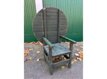 ROUND TOP TABLE-CHAIR IN GREEN PAINT