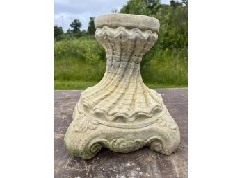 CAST STONE TWISTED SCALLOP PEDESTAL