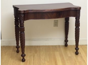 AMERICAN FEDERAL MAHOGANY GAME TABLE