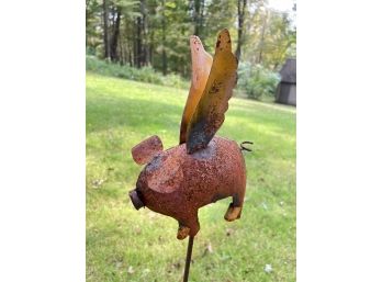 FLYING PIG SHEET METAL DECORATIVE LAWN ORNAMENT