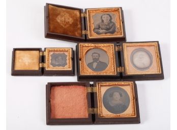 GROUPING of (5) EARLY PHOTOGRAPHS