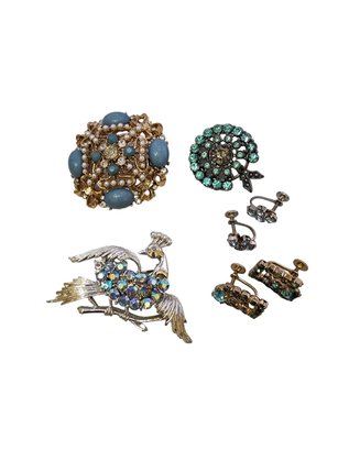 Vintage Lot Of 5 Asst Brooches And Earrings # 5017