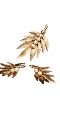 5/42 Vintage Matte Gold And Faux Pearl Feather Brooch Set Unsigned