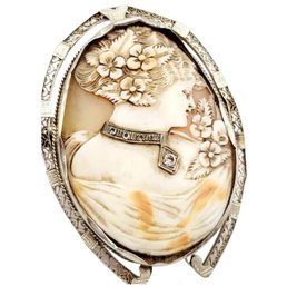 14kt White Gold Stunning Cameo With Diamond Collar And Filigree Horseshoe Bezel (A2632)