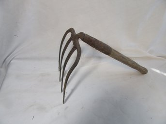 Vintage Clam  Digger'sfork /rake