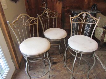 3 Swivel Bar Or High Top Table Chairs