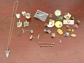 Vintage Jewelry Lot Including Pins