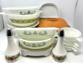 Collection Of Vintage Bakeware Including Pyrex And More!