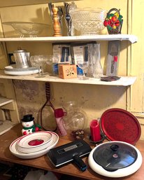 Vintage Kitchen And Decor Lot Including Thermos, Italian Pasta Serving Set And More!