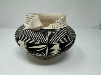 Vintage Signed Acoma Pottery Sarah Garcia New Mexico Pottery Vessel