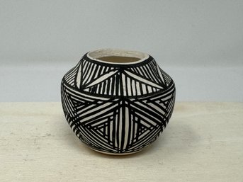 Acoma Pottery Vessel Signed EE