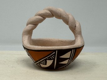 Acoma Pueblo Pottery Basket - Signed