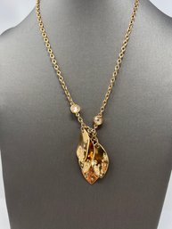 Vintage ST. JOHN Gold Tone Leaf Crystal Accent Necklace (j12)