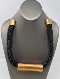 Nice Quality Rope Necklace With Gold Pendant (J21)