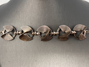 Unsigned Unique Architectural Sterling Bracelet (j38)