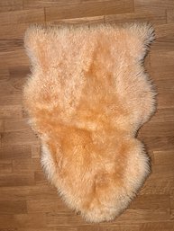 Very Nice Safavieh Sheep Skin Rug 100% Sheep Skin