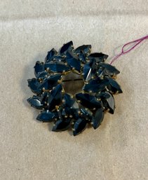 21. Vintage Black Rhinestone Cluster Brooch