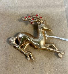 23.art Deco Stag Reindeer Gold Plated Brooch Pin